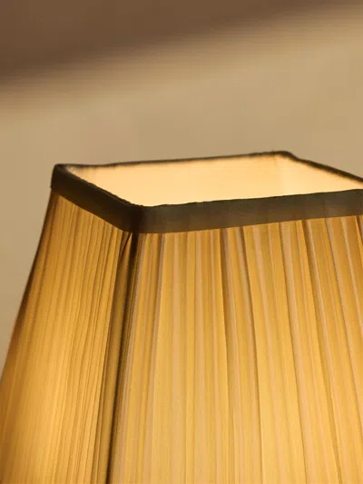 Soho Home 옥스포드 플리츠 태슬 포터블 램프 In Neutral
