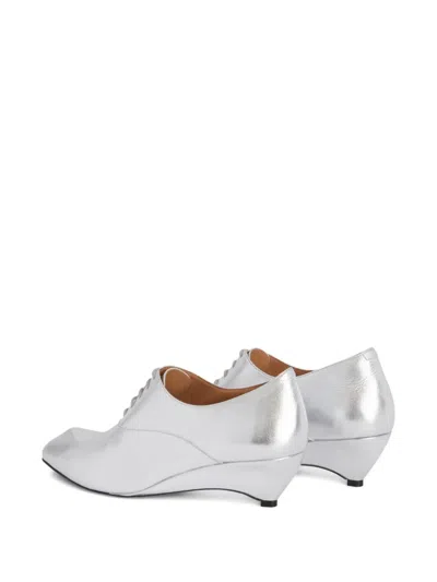 Jil Sander 라미네이티드 포인티드 토 로퍼 In Silver