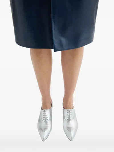 Jil Sander 라미네이티드 포인티드 토 로퍼 In Silver