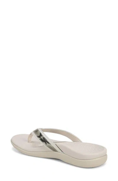 Vionic Tide 2.0 Flip Flop In White