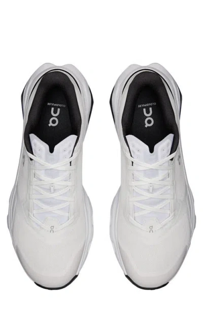 On Cloudpulse 2 Training Shoe In Gray