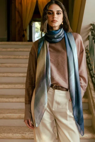 Elizabetta Etna In Multi