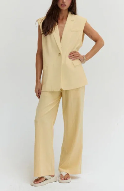 Crescent Oversized Blazer Vest In Yellow