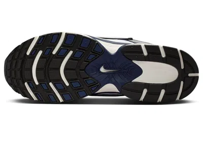 Nike V5 Runner In Blue
