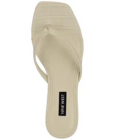Nine West Cassa Sandal In Gray