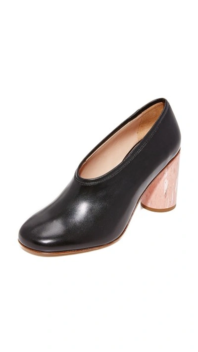 Acne Studios Amy Leather Pumps In Black/pink