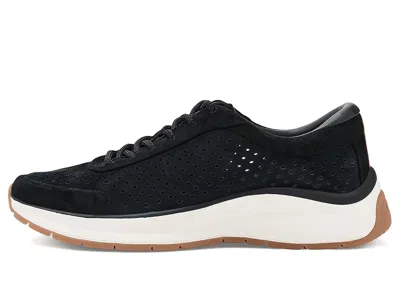 Naturalizer Perforated Sneaker In Black