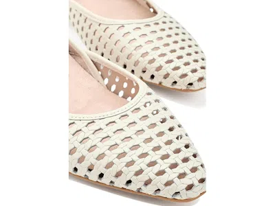 Vionic Gracia Woven Flat In White