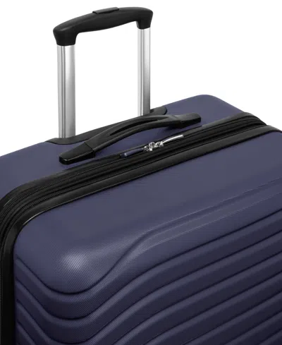 Total Travelware Everest Medium Expandable Check-in Spinner In Blue
