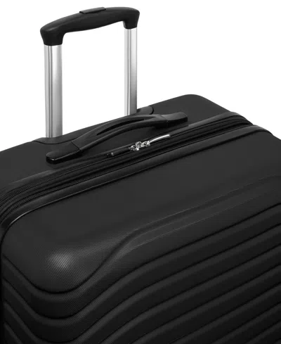Total Travelware Everest Medium Expandable Check-in Spinner In Black