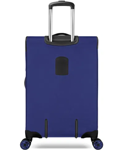 Total Travelware Charleston Medium Expandable Check-in Spinner In Blue
