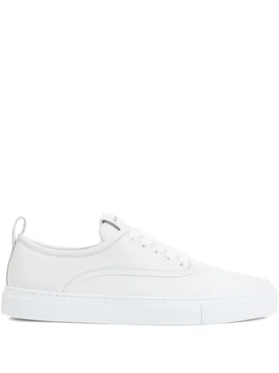 Givenchy Stylish Sneakers With Pull Tab And Round Toe In White