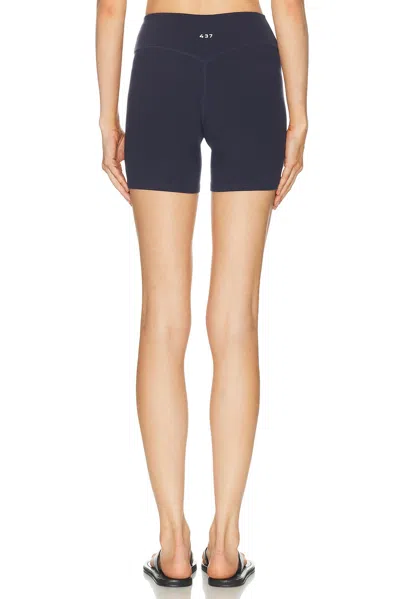 437 Essential Short In Blue