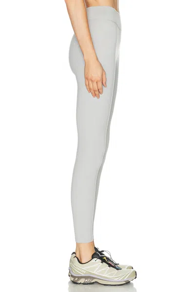 437 Essential Legging In Gray