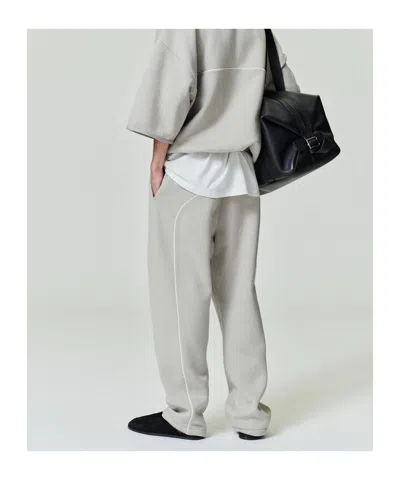 Essentials Active Trace Loose Fit Sweatpants In Gray