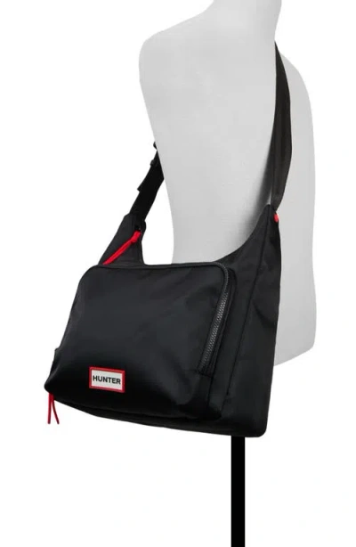 Hunter Commute Messenger Bag In Black