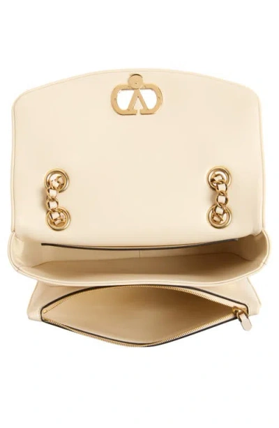 Valentino Garavani  Garavani Djuna Medium Chain Bag In Nappa Leather Woman Butter Uni In Blue