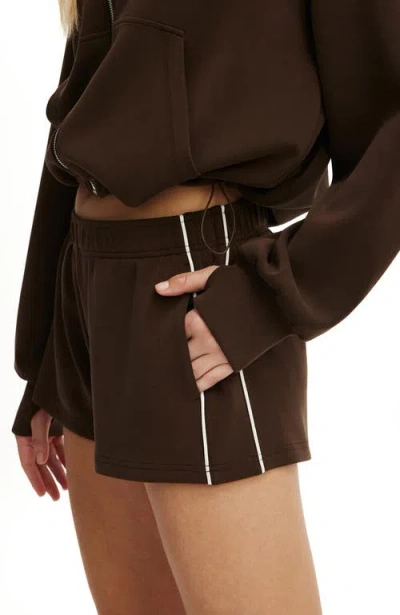 Body Active Ultimate Soft Track Short In Brown