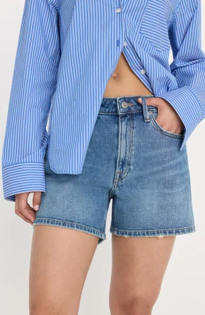 Good American Everyday Denim Shorts In Blue