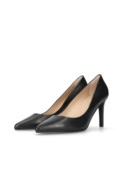 Mascaro Leather Pointed Toe Pump In Black