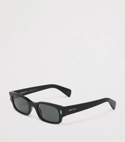 Alexander Mcqueen Mcqueen Rectangular Panthos Sunglasses In Black
