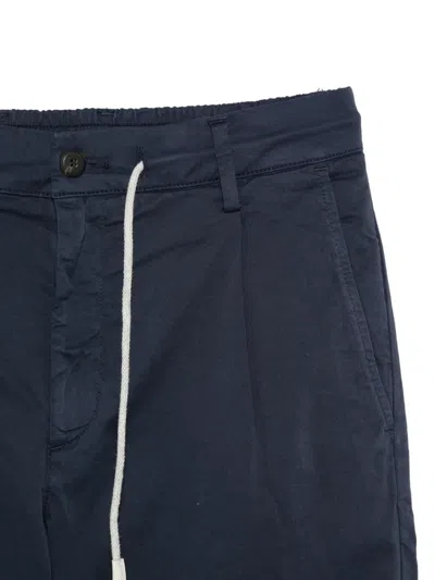 Eleventy Drawstring Pleated-front Shorts In Blue