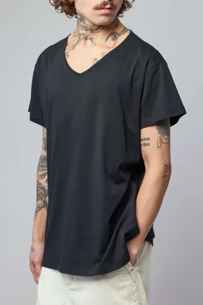 Frei-mut Tara In Black