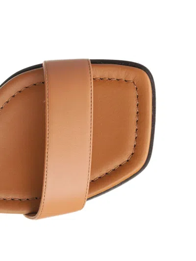 Ferragamo Sandals Block Heel Gancini Buckle In Leather Brown