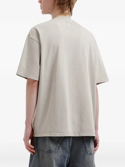 Izzue Embossed-graphic T-shirt In Neutral