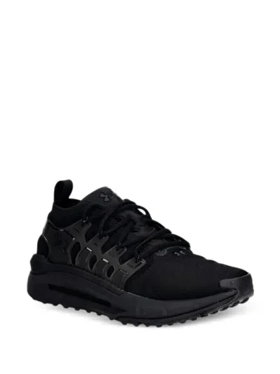 Under Armour 라운드 토 스니커즈 In Black