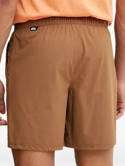 松紧裤腰LOGO短裤