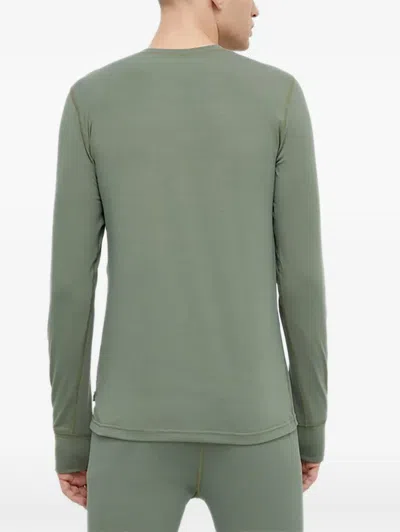 LOGO印花打底上衣