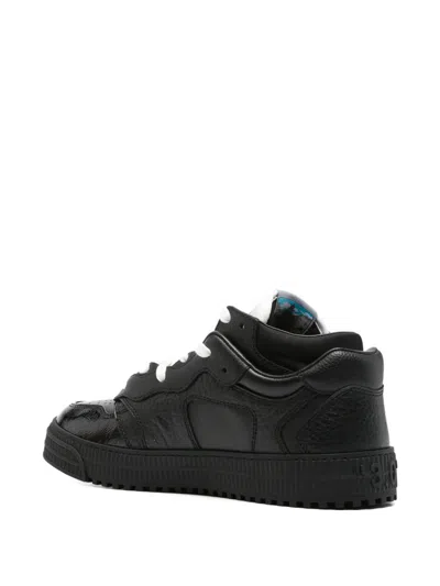 箭头贴花运动鞋