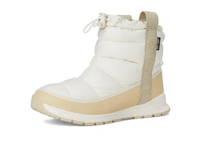 The North Face Quilted Pull-on Boots In White