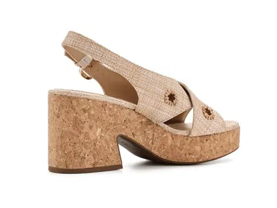 Sam & Libby Hanfleur In Neutral