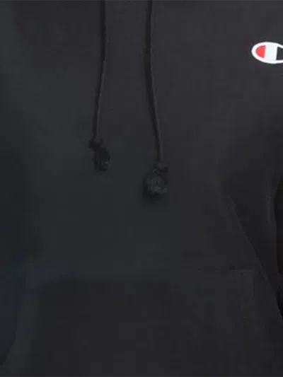 Champion Embroidered-logo Hoodie In Black