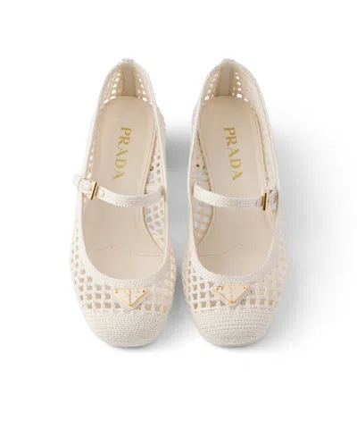 Prada Gehäkelte Pumps In Neutral
