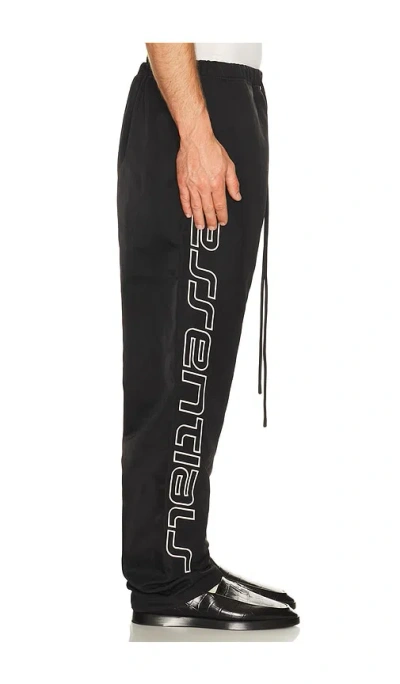 Essentials Active Trace Relaxed Drawstring Pant In Black