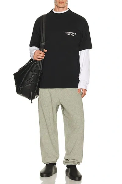 Essentials Classic Fit T-shirt In Black
