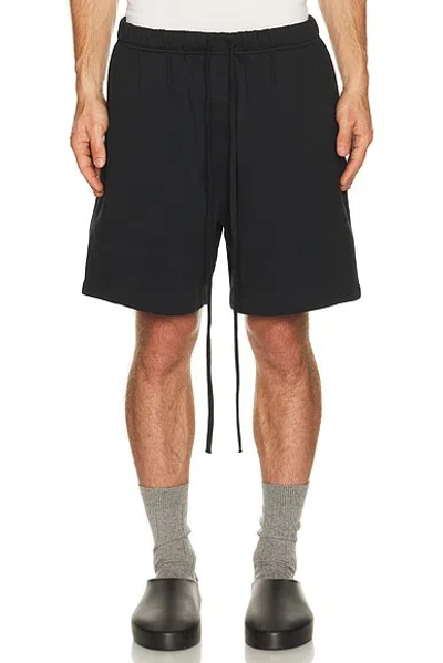 Essentials Classic Short In Black