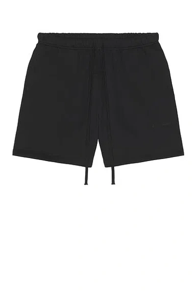 Essentials Classic Short In Black