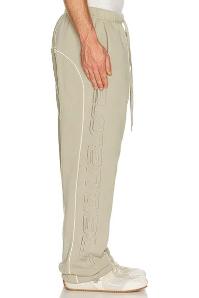 Essentials Active Trace Relaxed Sweatpant In Gray