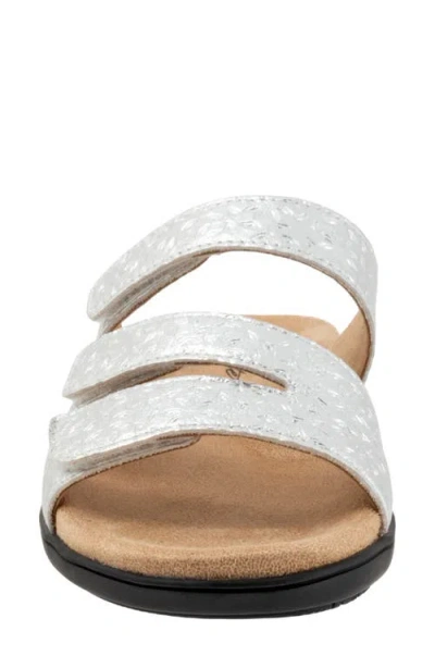 Trotters Rose Tool Slide Sandal In Silver