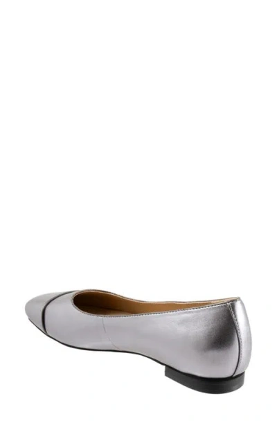 Softwalk ® Harbor Cap Toe Flat In Gray