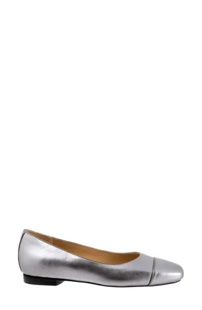 Softwalk ® Harbor Cap Toe Flat In Gray
