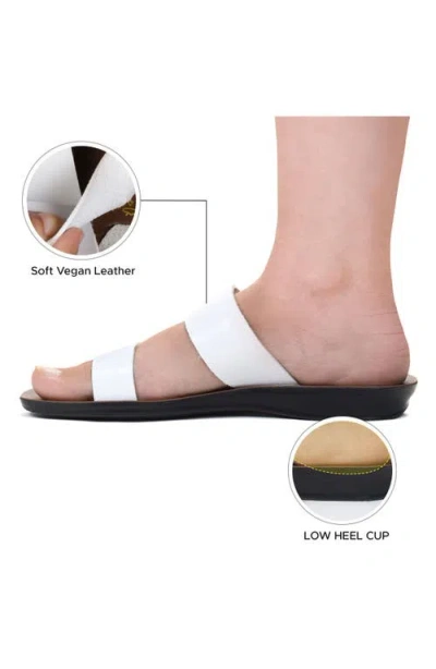 Aerosoft Ella Comfort Flat In White