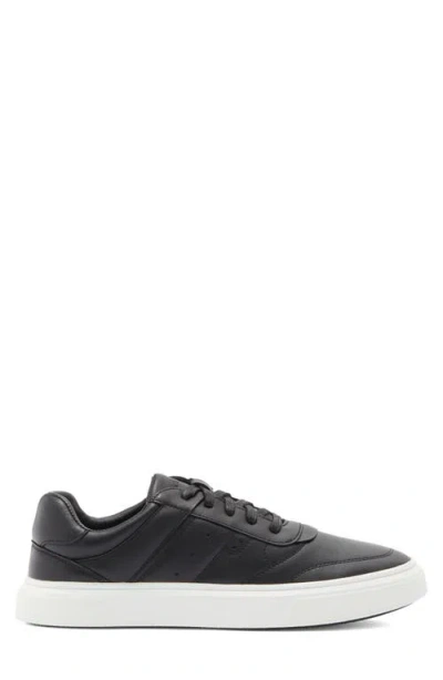 Madden Krastin Sneaker In Black