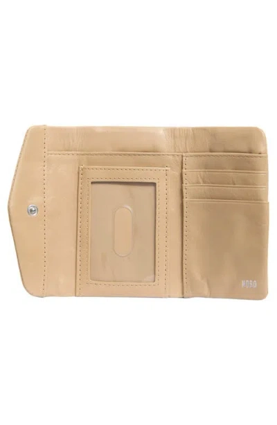 Hobo Lacy Wallet In Sand