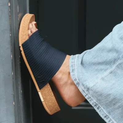 Message Mullen Slide In Blue