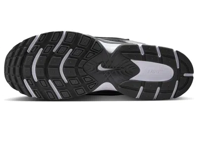 Nike Black V5 Rnr Sneakers In Multi